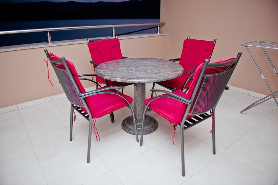 נאום Apartments Domane Nenad מראה חיצוני תמונה